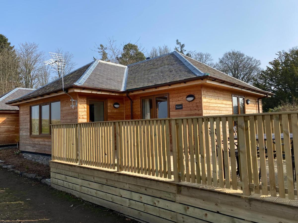 Pheasant Lodge With Hot Tub Forgandenny Exterior foto